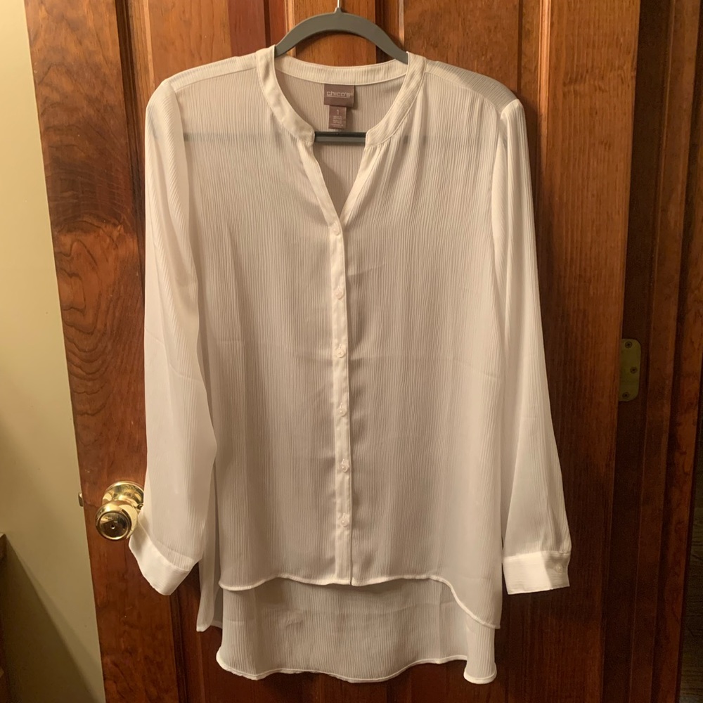 Chico New Never Worn, Button Front Flutter Hem Tu… - image 1